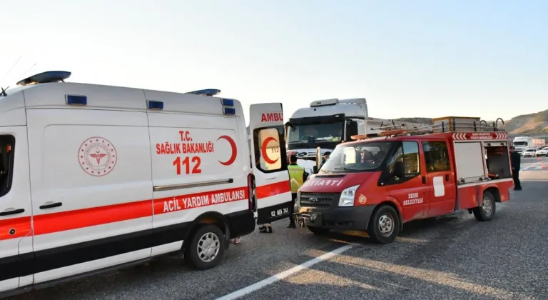 Adıyaman'da akaryakıt tankeri ile otomobil çarpıştı: 4 ölü, 3 yaralı (2)