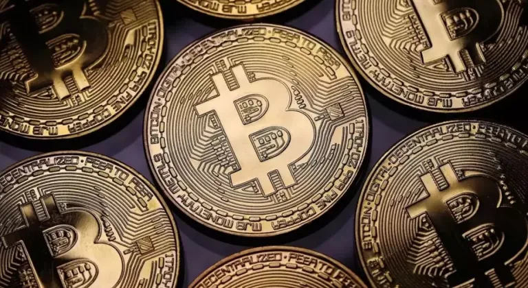 Bitcoin 2024'te en iyi performans gösteren finansal varlık oldu