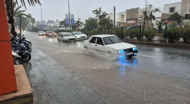 Bodrum’da sağanak etkili oldu