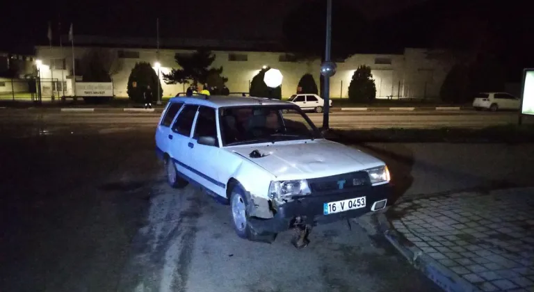 Bursa'da otomobil ile motosiklet çarpıştı: 1 yaralı 