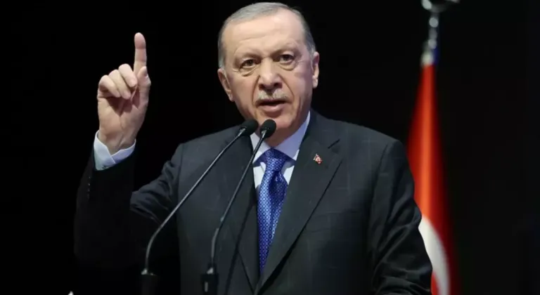 Cumhurbaşkanı Erdoğan, bu akşam İstanbul Atatürk Havalimanı'nda güvenlik toplantısı yapacak