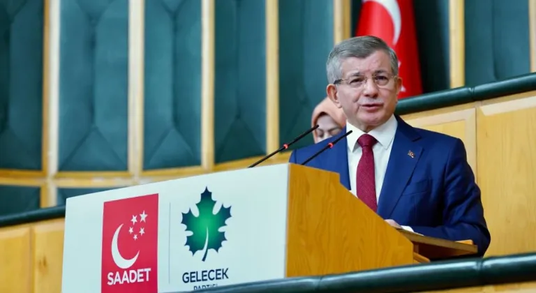 Davutoğlu: Türklerle Kürtler ebediyen ve ezeli olarak kardeştir