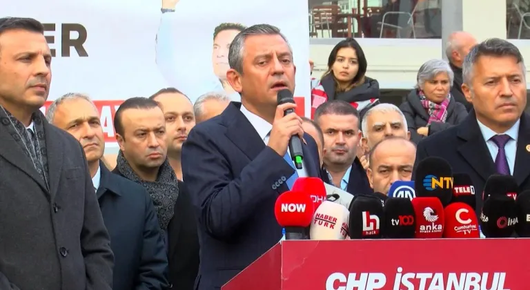 İstanbul - Özgür Özel: Esenyurt'ta demokrasi nöbetine devam etme kararı aldık