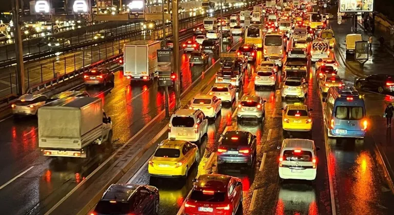 İstanbul trafik yoğunluğunda New York'u geçerek ilk sıraya yerleşti