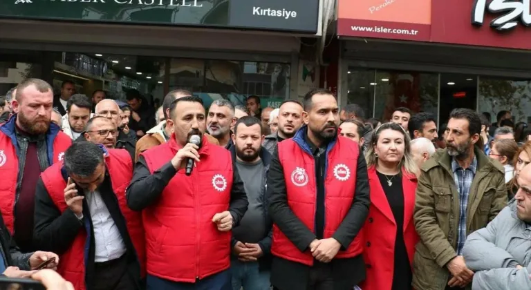 İzmir'de otobüs şoförleri iş bıraktı (3)