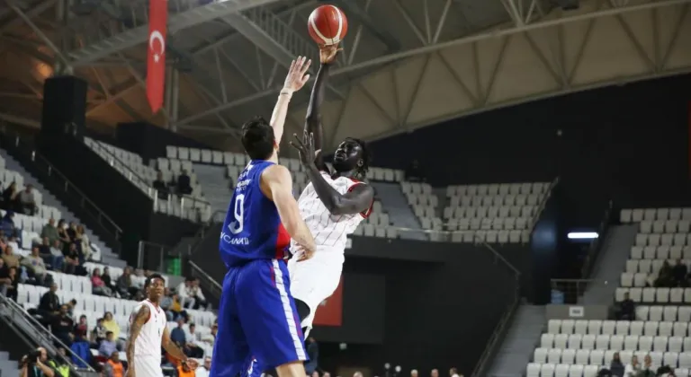 Manisa Basket - Büyükçekmece Basketbol: 87-98