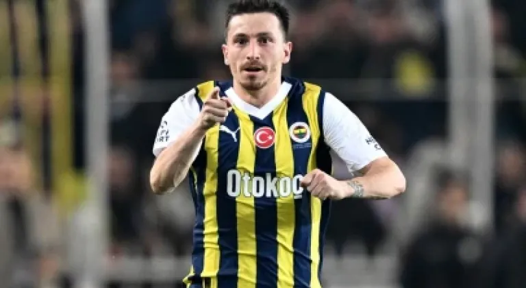 Mert Hakan Yandaş'ın tek işi futbolculuk değil!