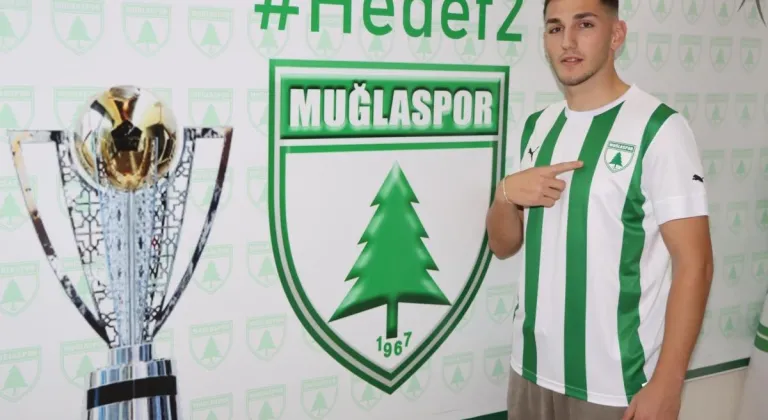 Muğlaspor'da Yasin imzayı attı