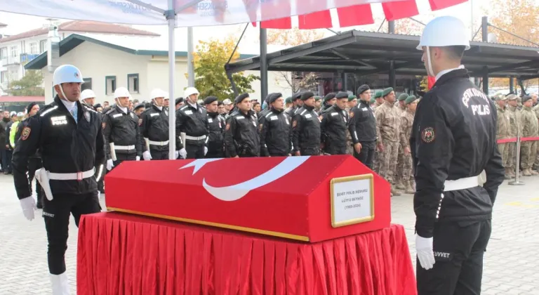 Şehit polis memuru için tören 