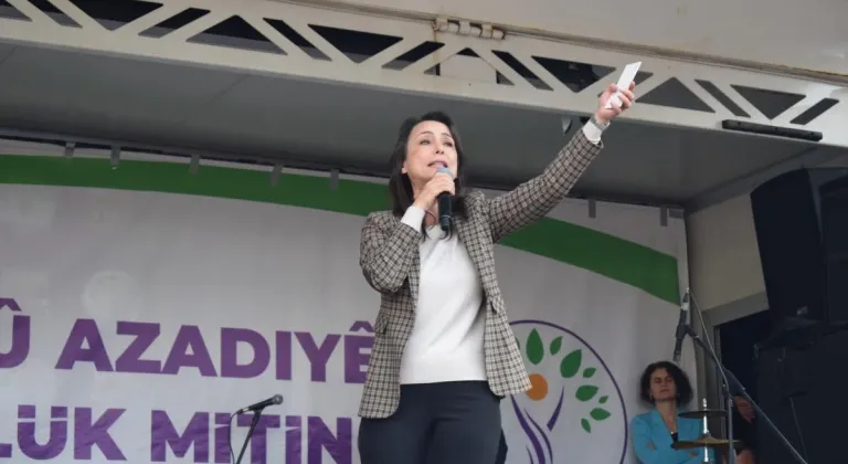 Tülay Hatimoğulları: Uzatılan el barış eliyse o eli tutmaya hazırız 