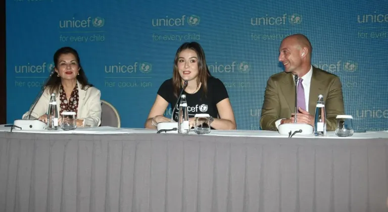 UNICEF ile milli voleybolcu Zehra Güneş arasında anlamlı iş birliği